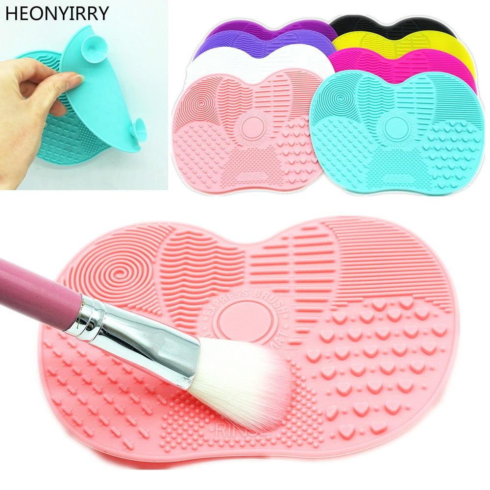 Makeup Brush Scrubby